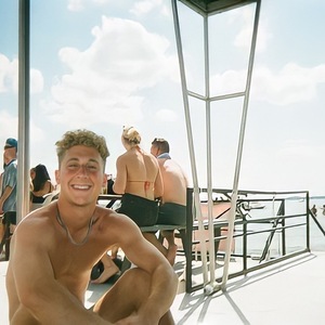 Fundraising Page: Max Levy